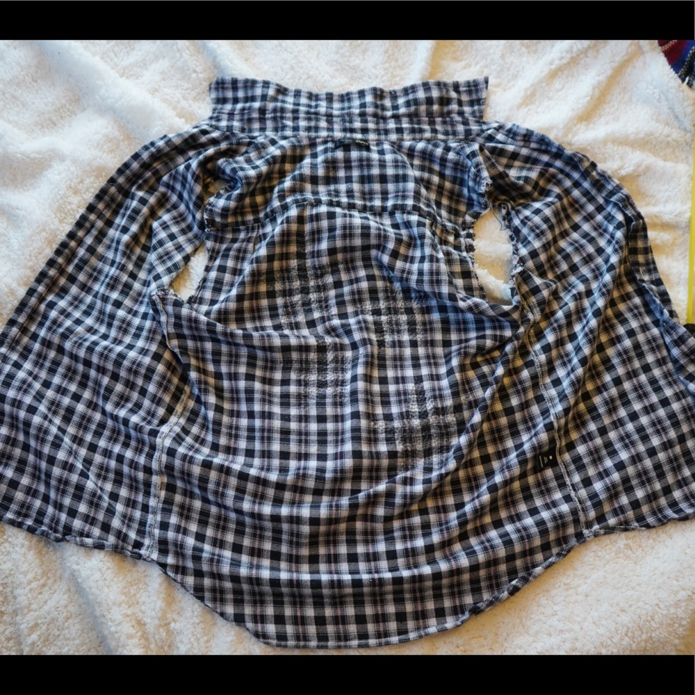Plaid Button Up Vest - Picture 2 of 6